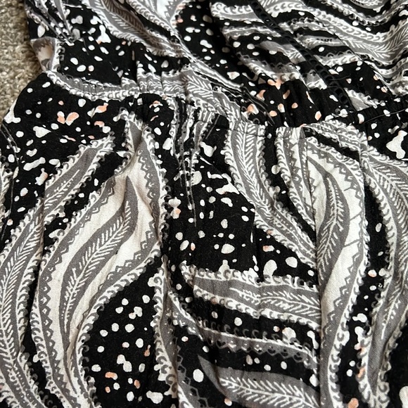 Volcom romper - Picture 2 of 4